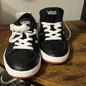 Vans women’s black sneakers